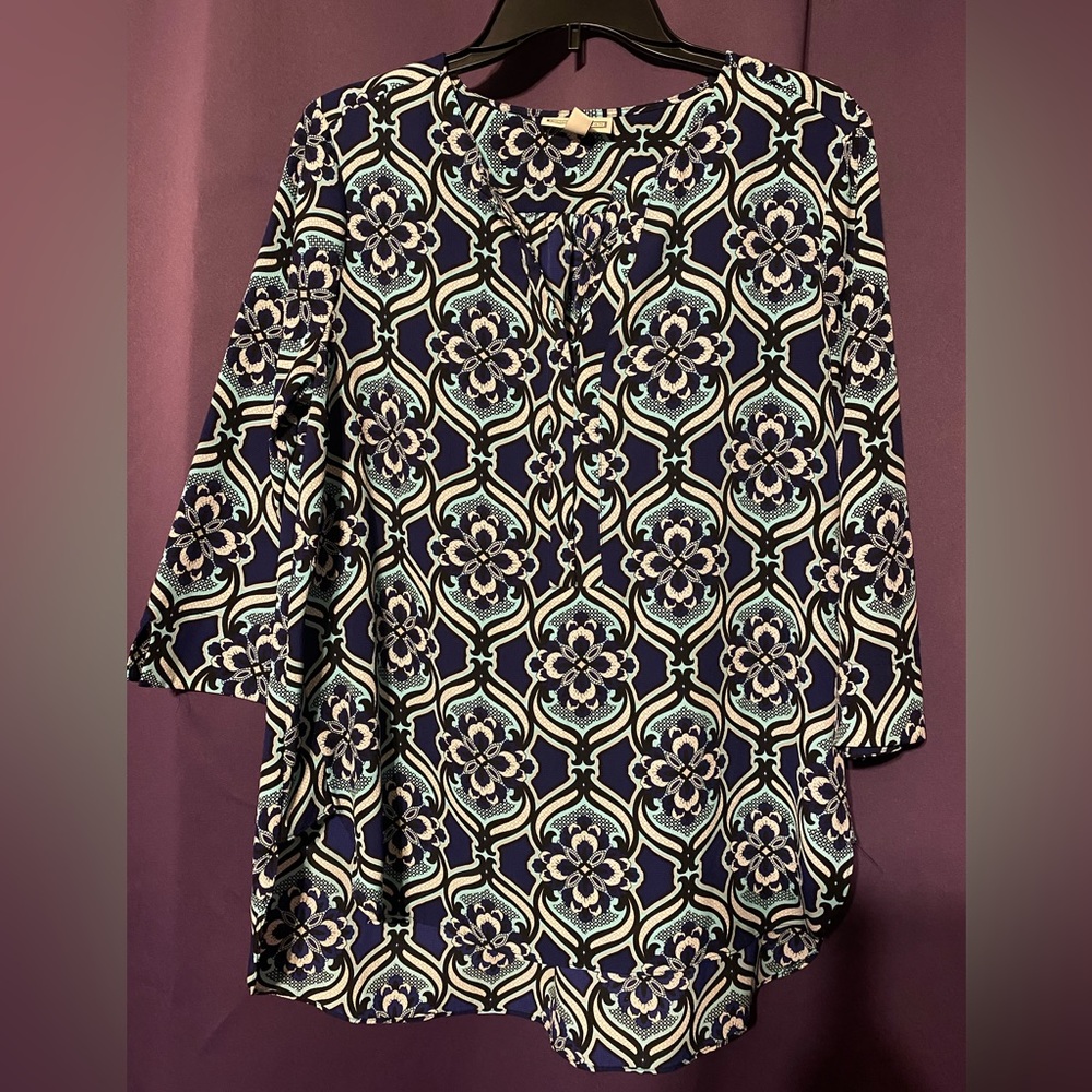 Multi-colored Dana Buchman blouse